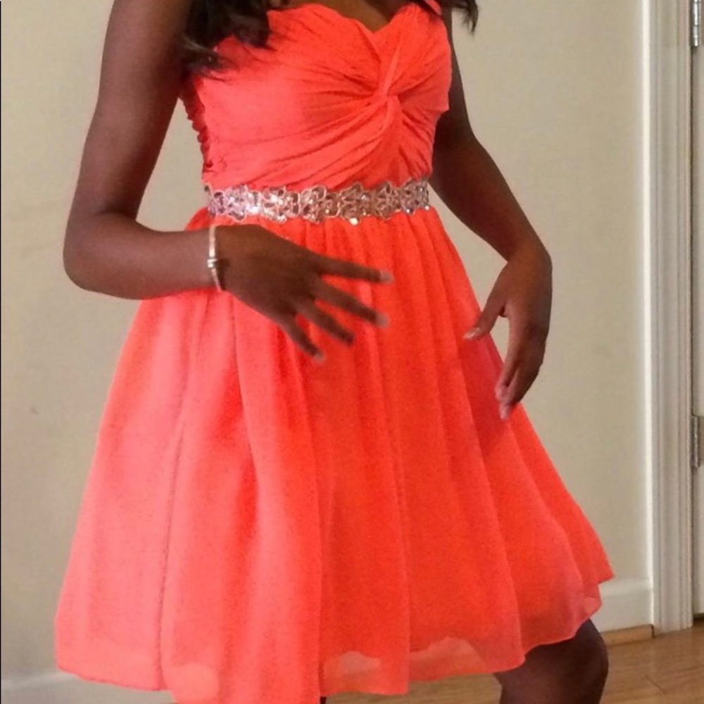 Prom dresss - Picture 2 of 6